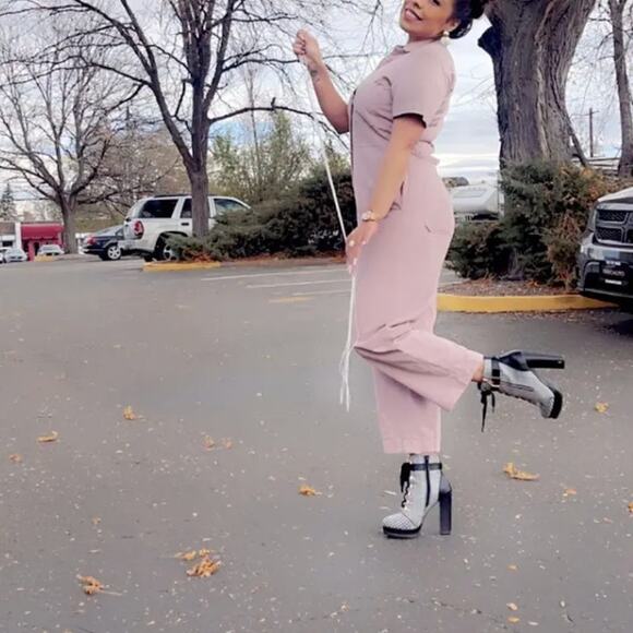 Club Monaco Pink Short Sleeve Boilersuit SIZE 2 Utility Jumpsuit Relaxed $249 - Picture 8 of 11